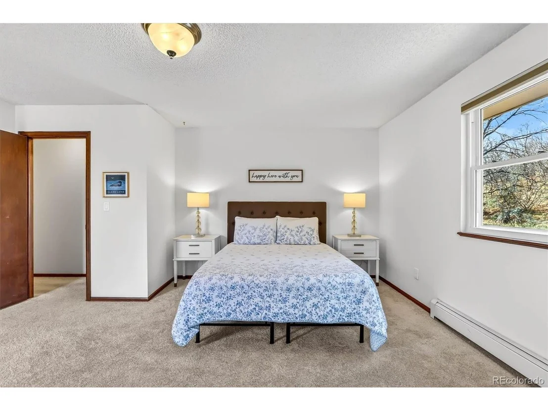 Photo of 243 Dawson Dr
