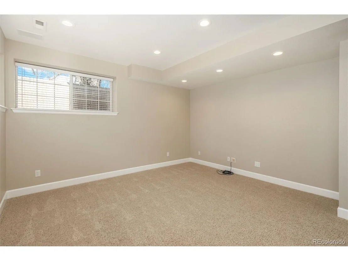 Photo of 4062 Lee Cir