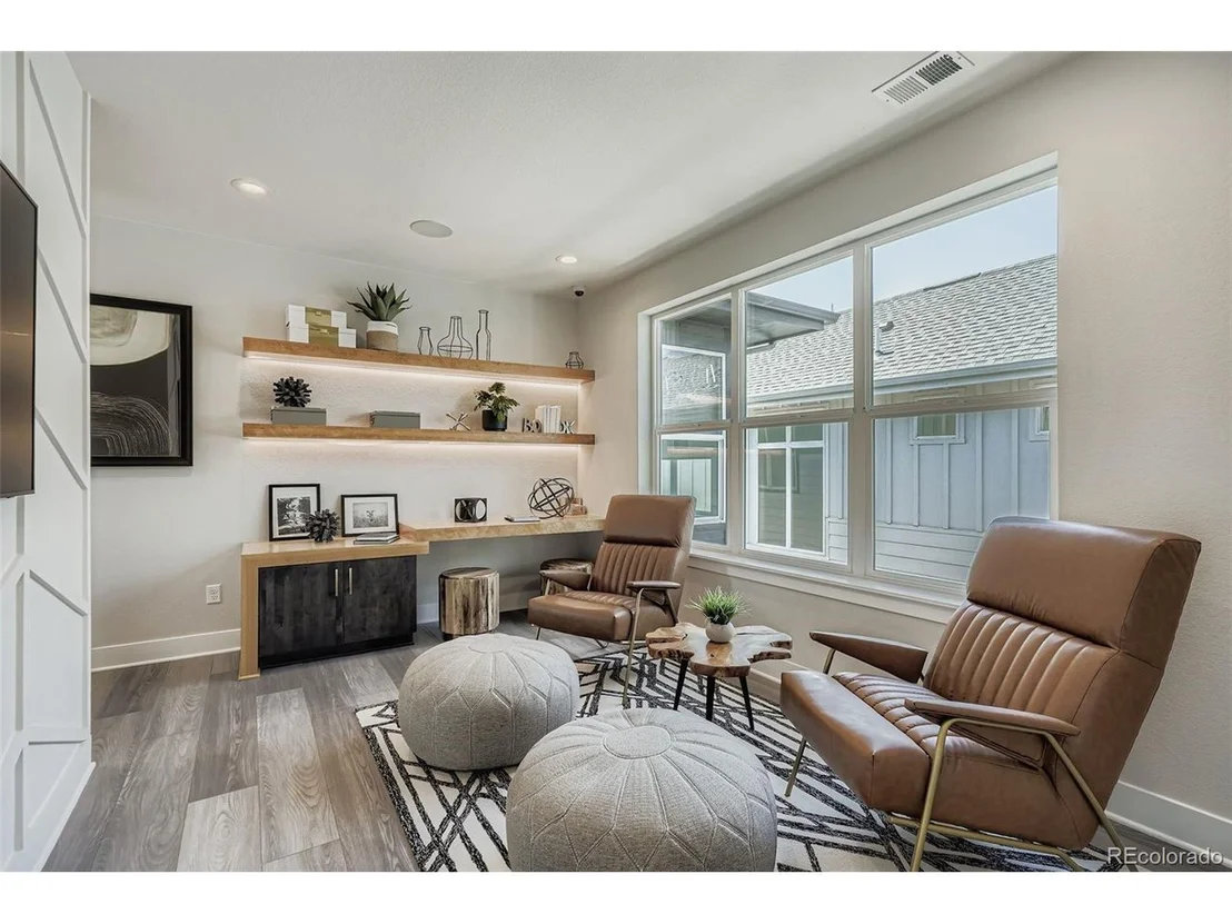 Photo of 720 Promenade Dr
