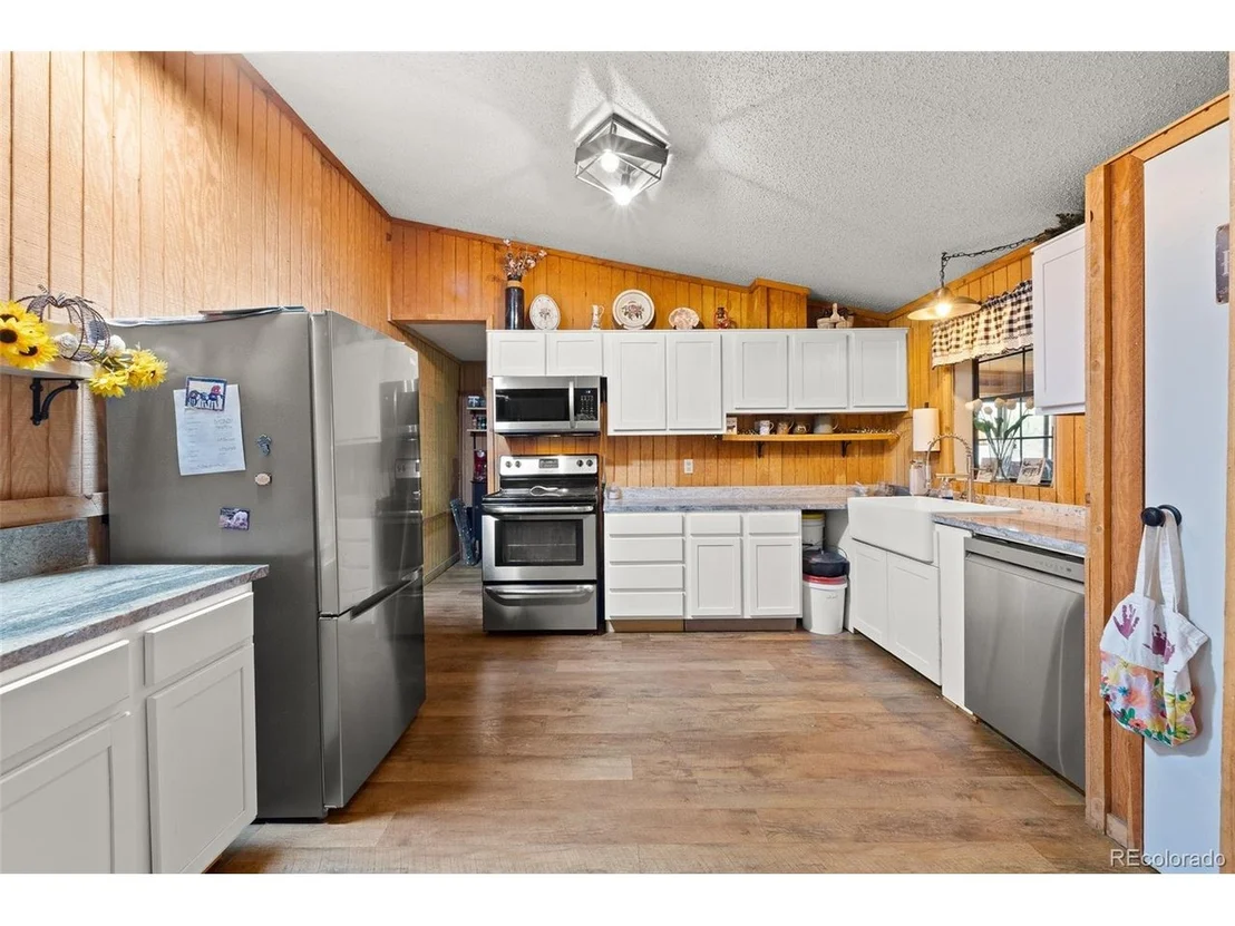 Photo of 242 Poplar Ln