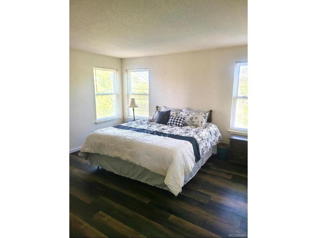 Photo of 9234 Welby Cir