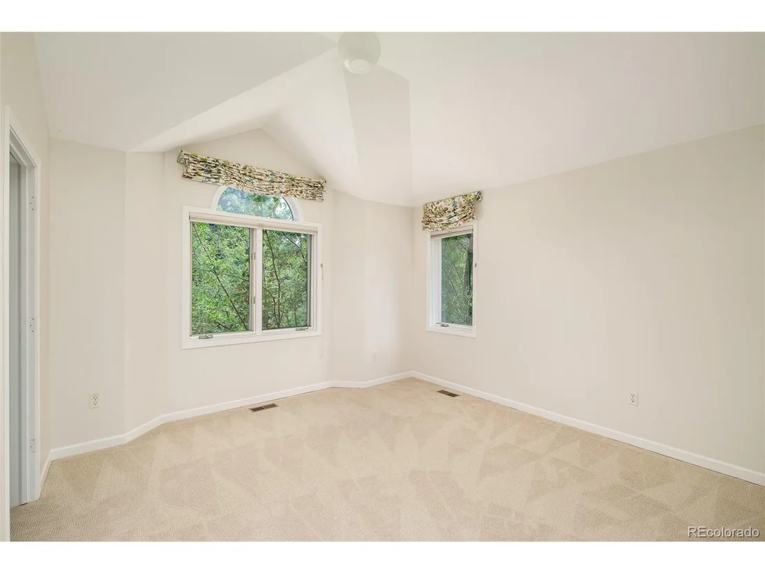 Photo of 1127 Juniper Ave