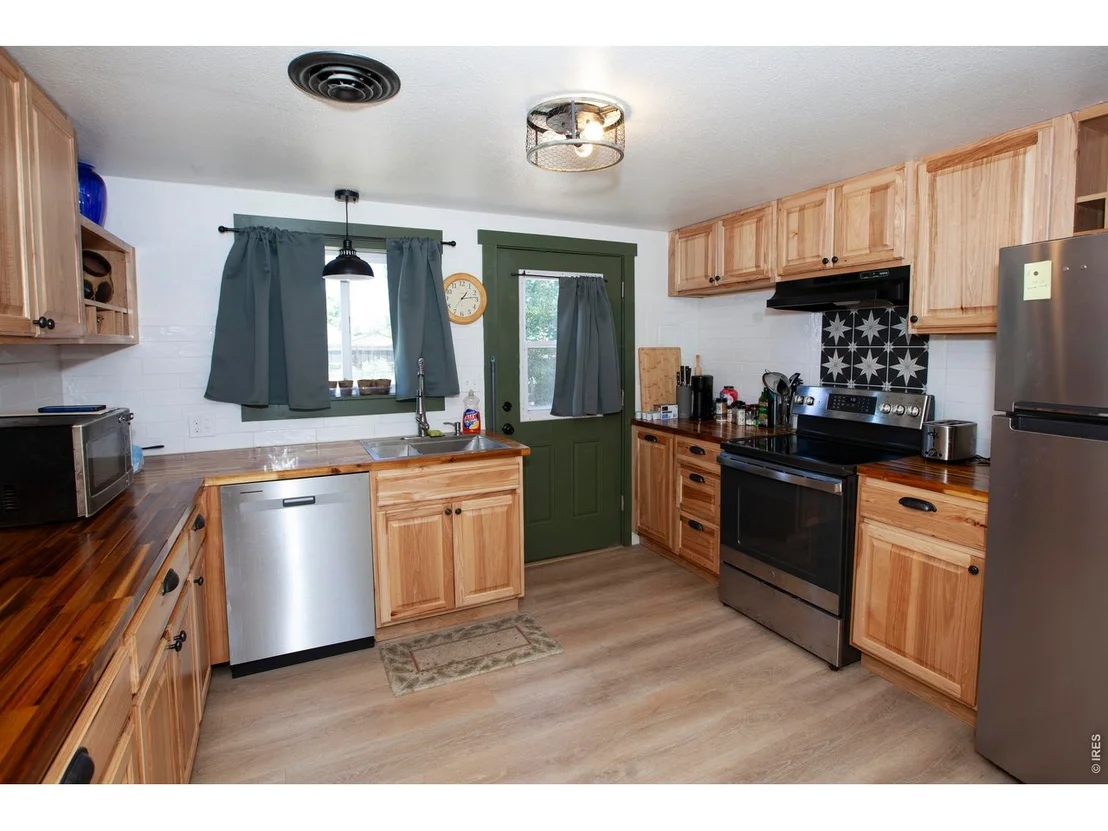 Photo of 324 N 3rd Ave
