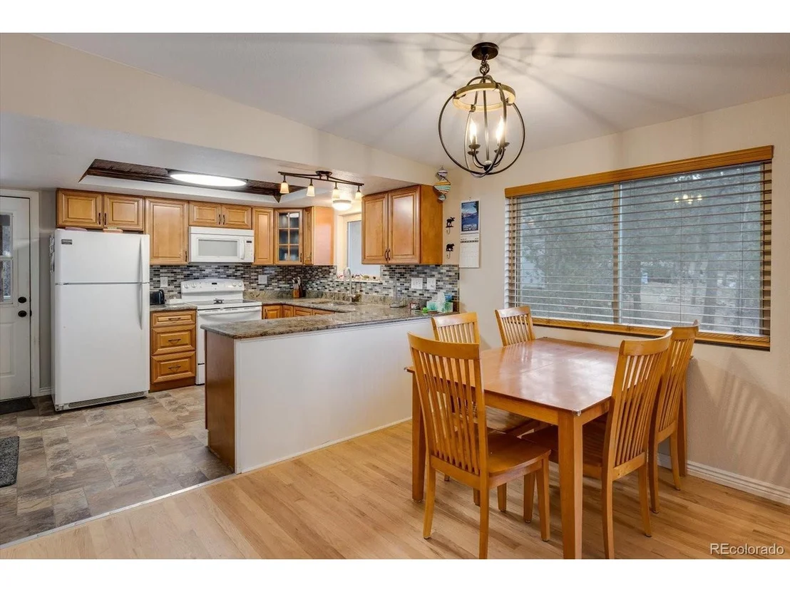 Photo of 11624 Flower Ln