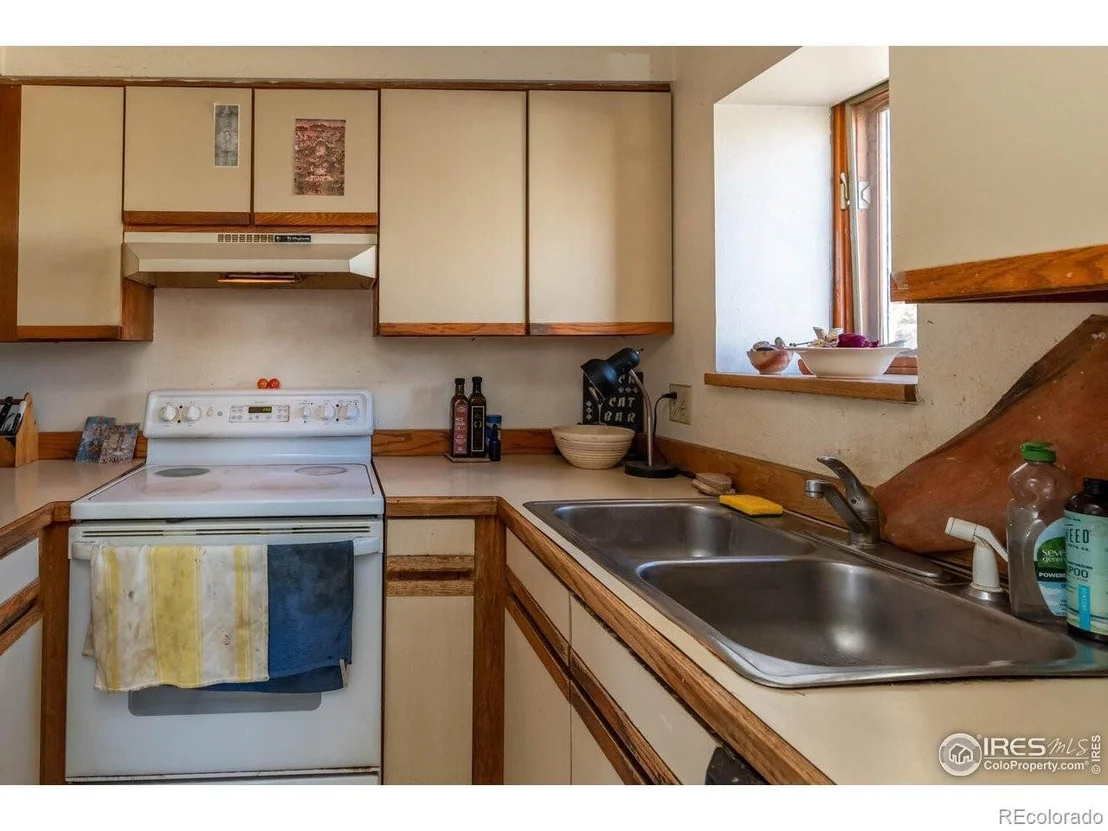 Photo of 769 University Ave