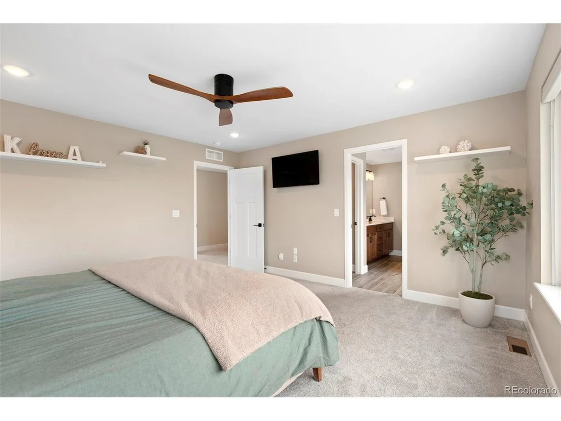 Photo of 4716 Dewey Ln