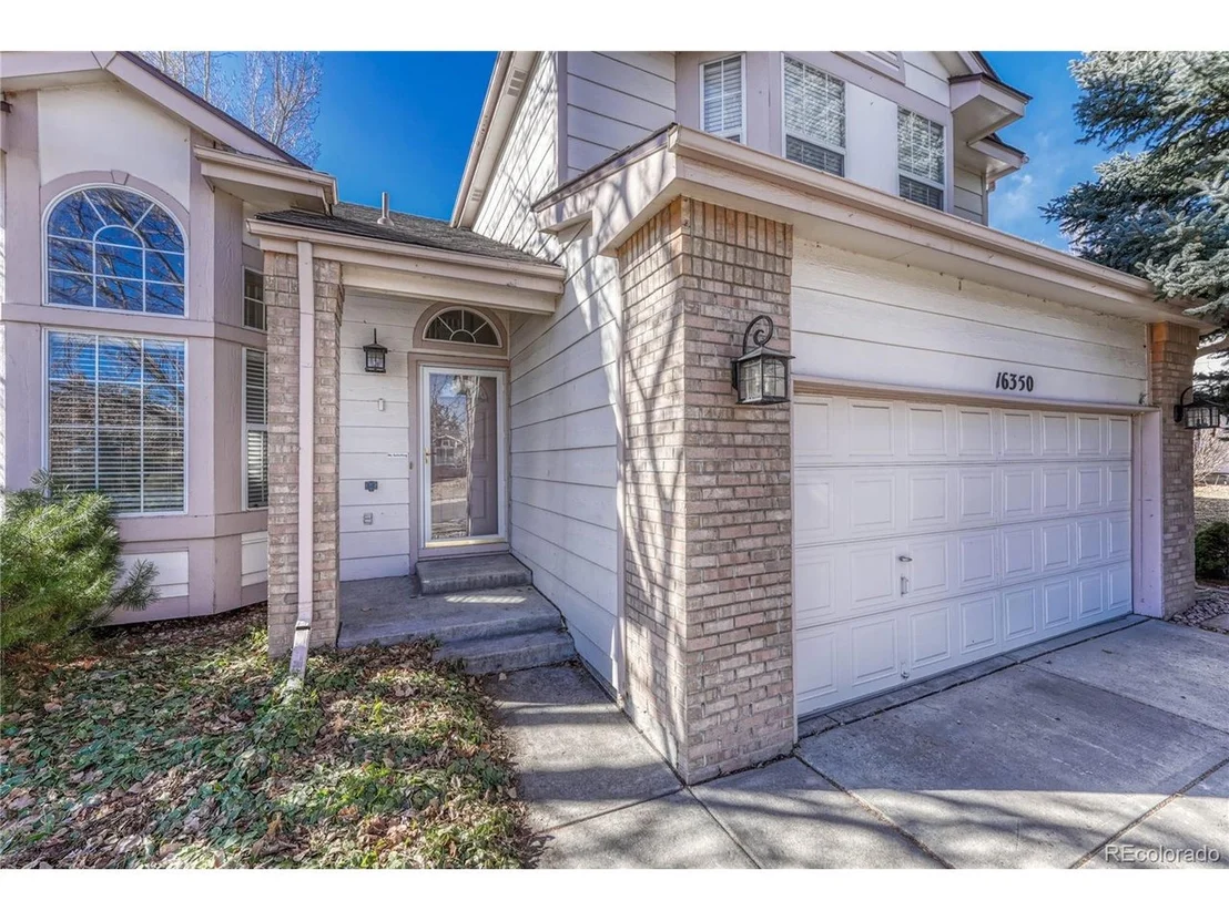 Photo of 16350 Hedgeway Dr