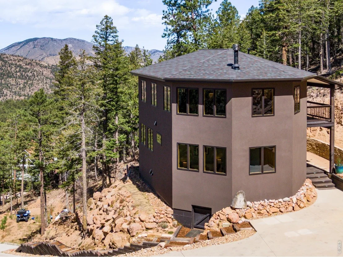 Photo of 80 Lookout Dr