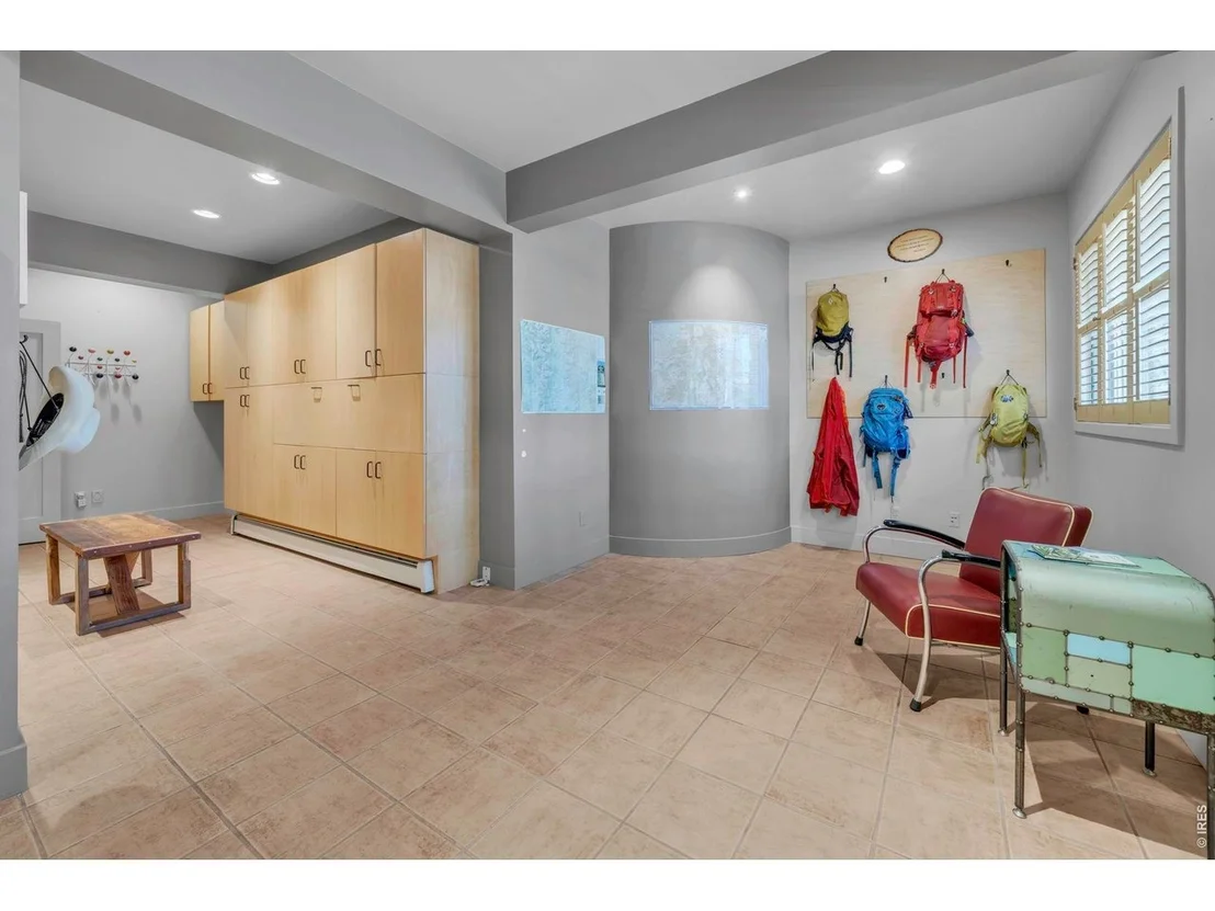 Photo of 7321 Flagstaff Rd