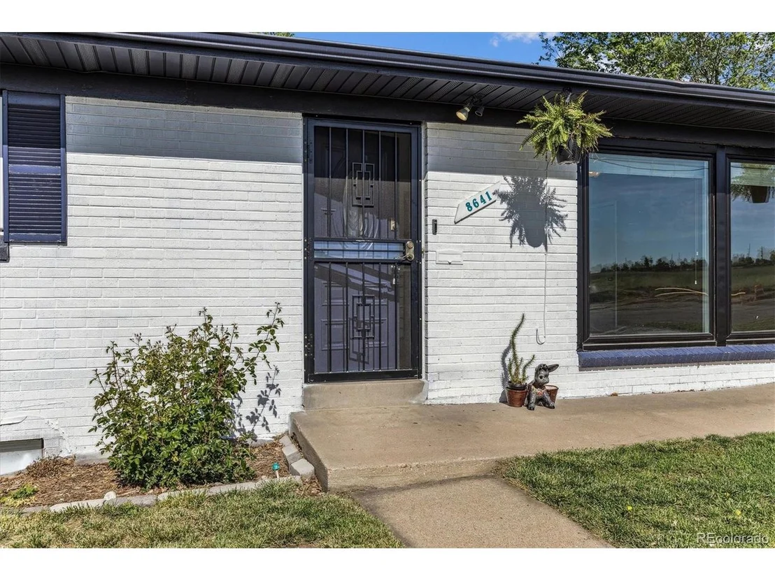 Photo of 8641 Lowell Blvd
