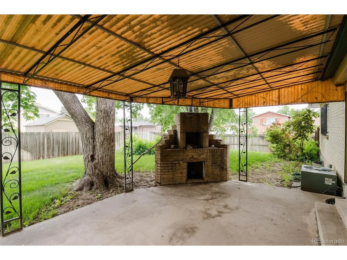 Photo of 5539 Dearborn St