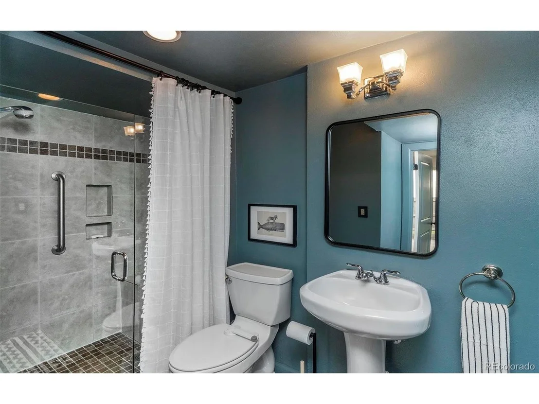 Photo of 10101 Zenobia Cir