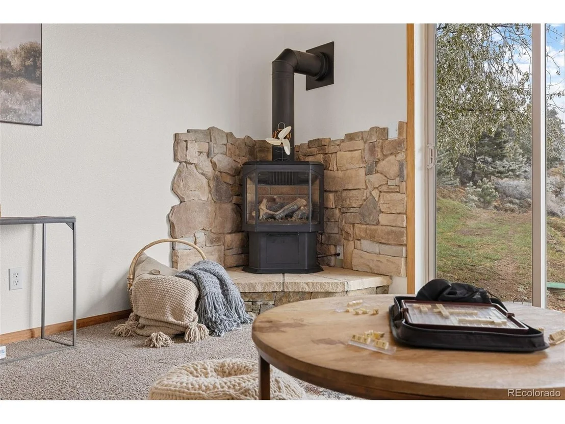 Photo of 745 N Pine Dr