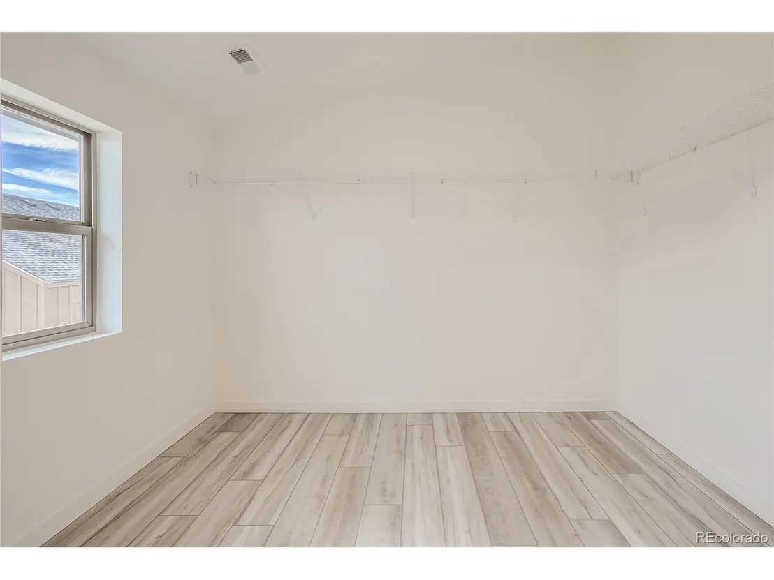 Photo of 6877 Kendrick Ln