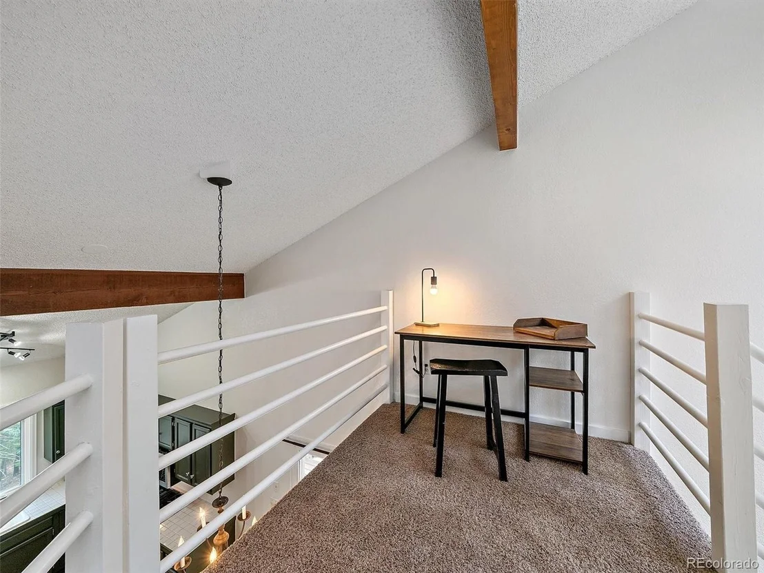 Photo of 254 Juniper Ln