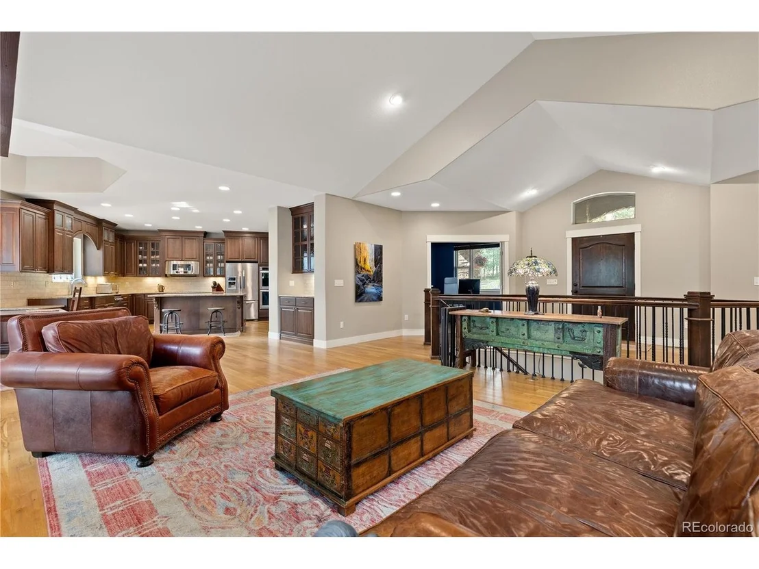 Photo of 1395 Gore Cir