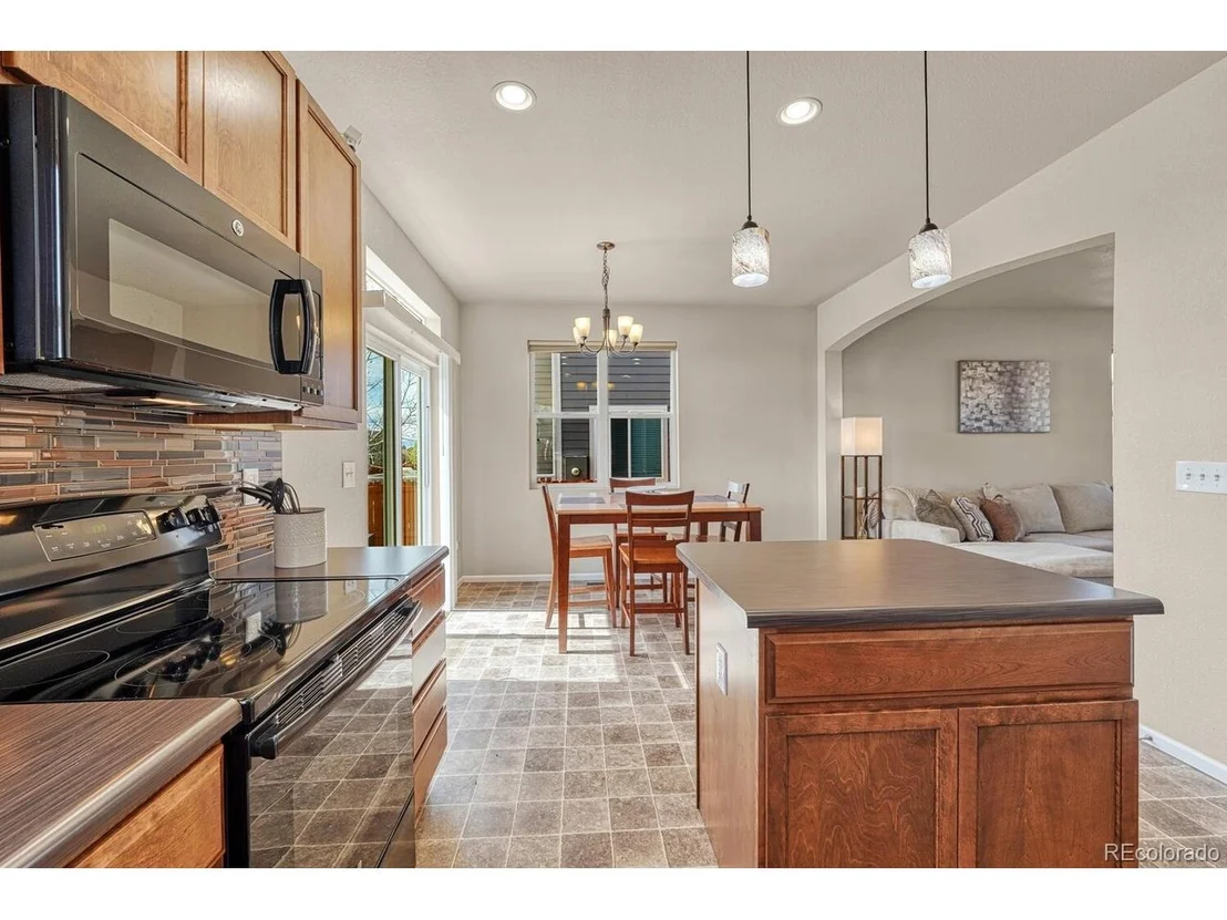 Photo of 490 Dukes Way