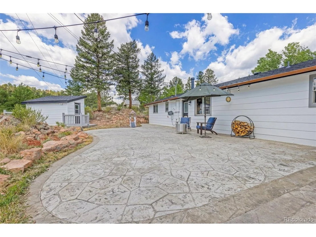 Photo of 33758 Harmon Rd