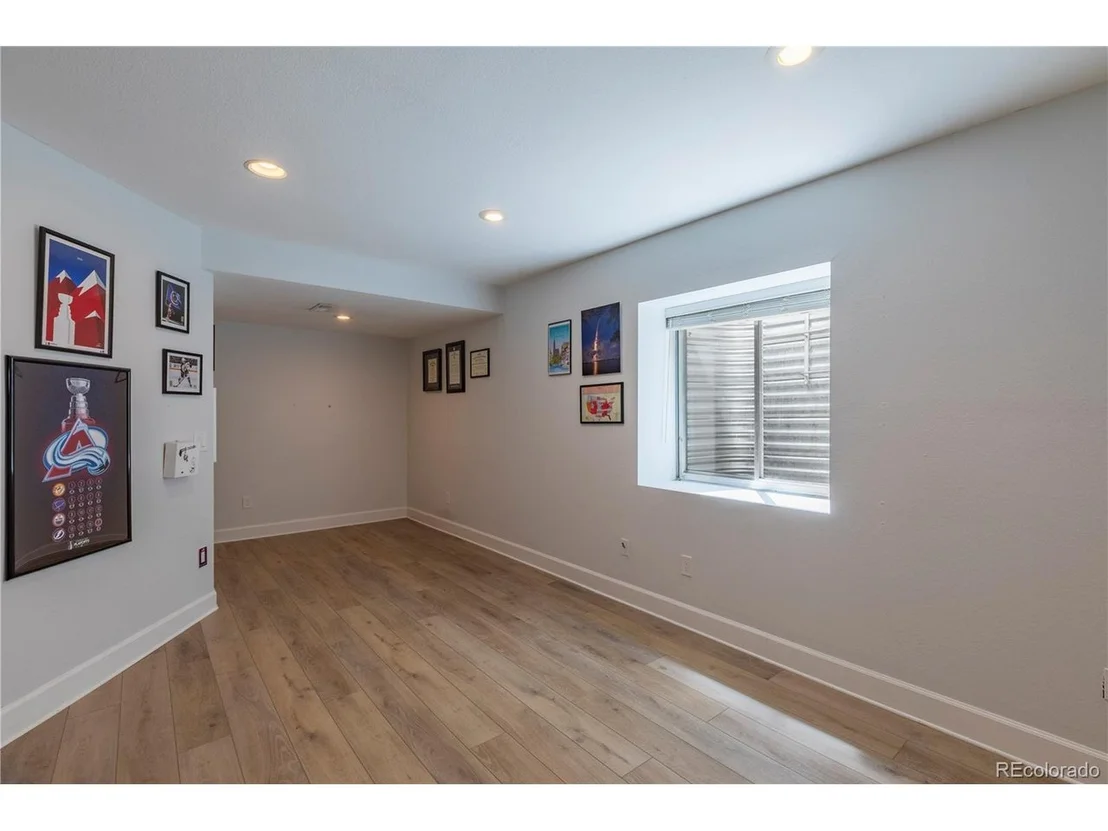 Photo of 294 Willowick Cir