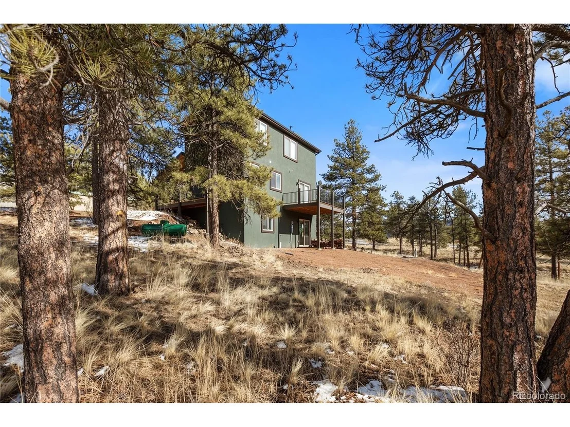 Photo of 142 Hackamore Dr