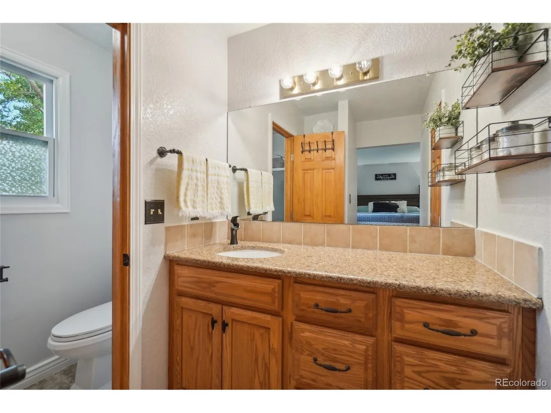 Photo of 644 Munson Ct