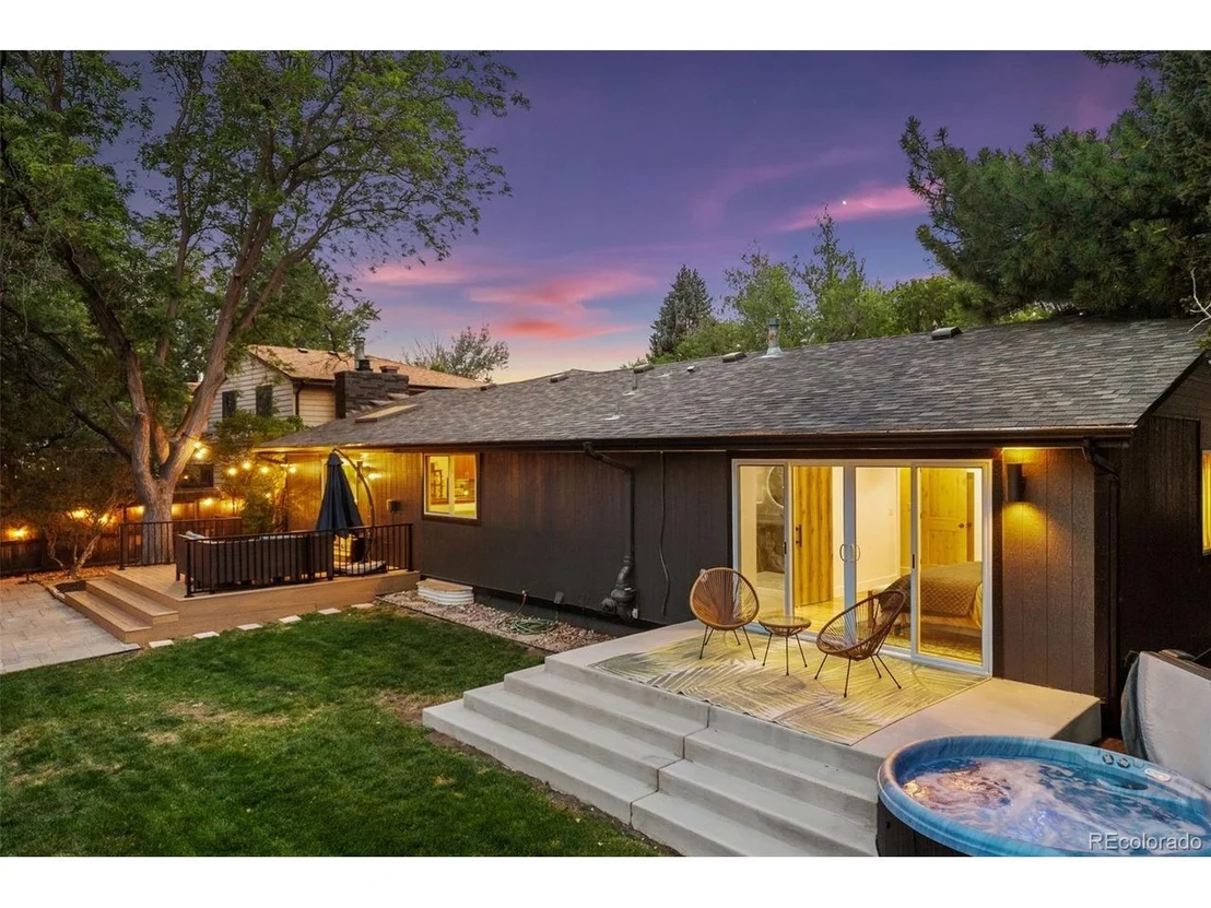 Photo of 102 Jackson Cir