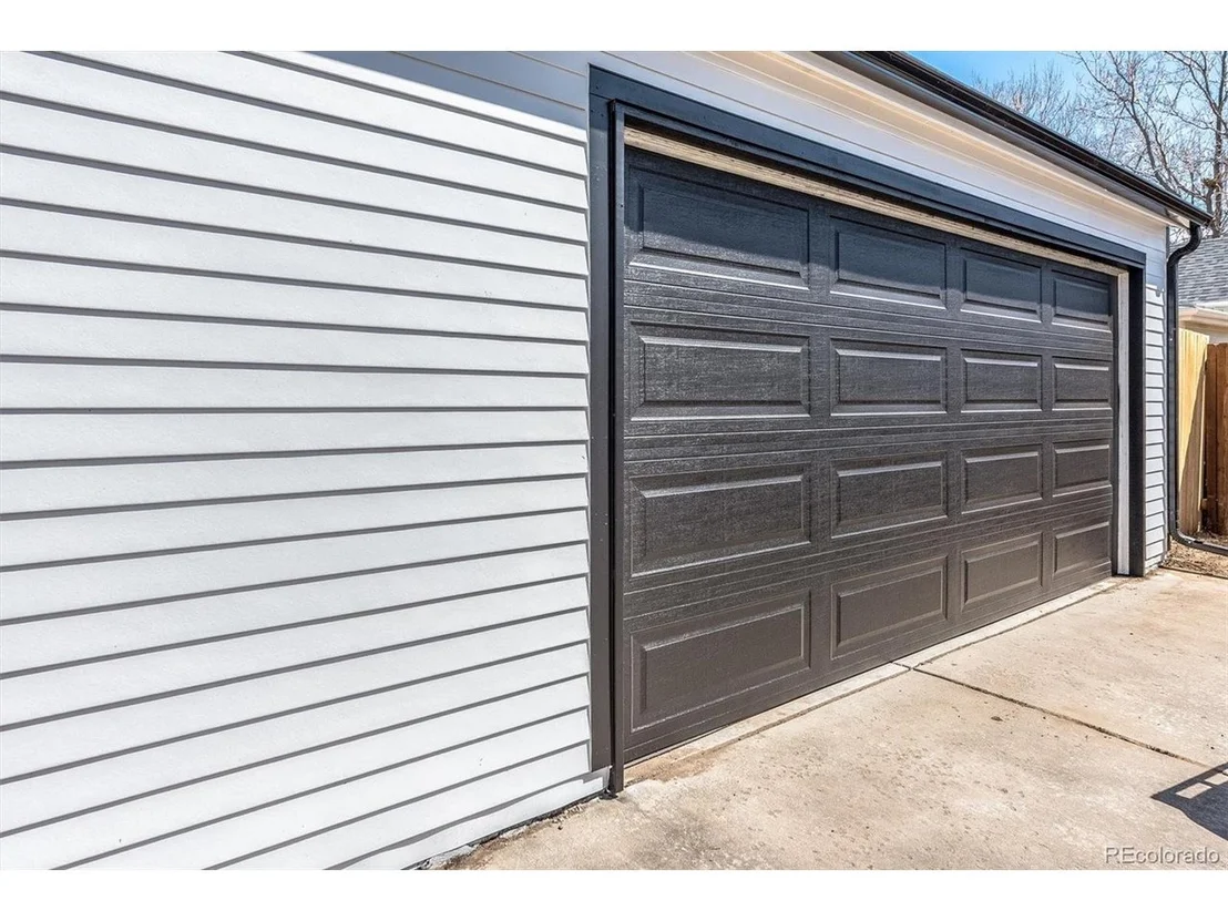 Photo of 3343 Lowell Blvd
