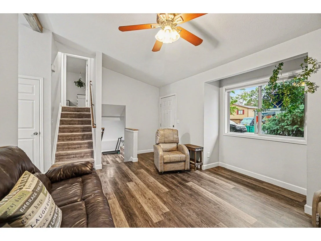Photo of 1404 Willow Dr