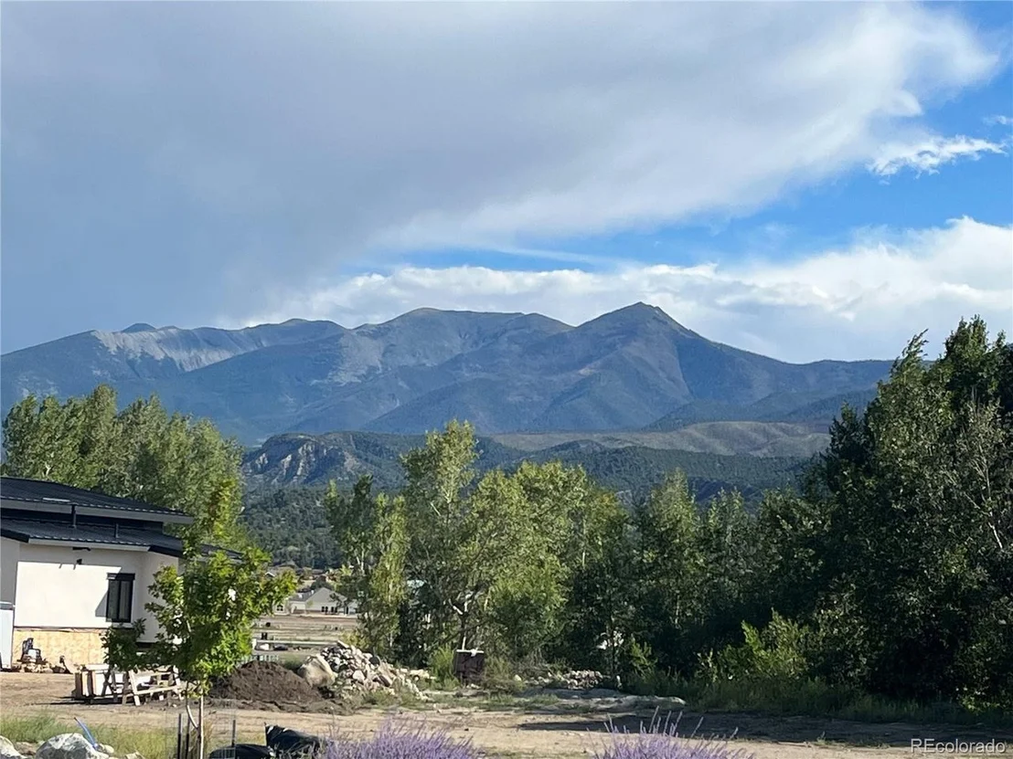 Photo of 330 Two Rivers Rd