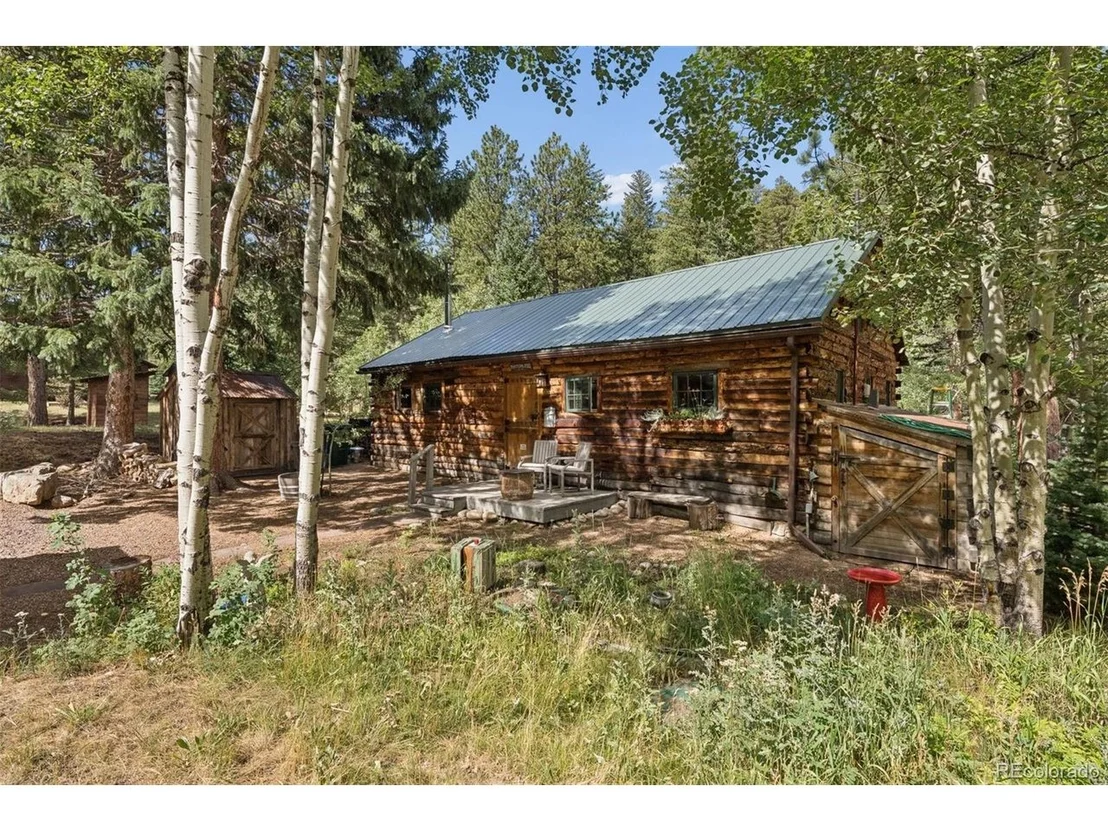 Photo of 3141 Riverside Dr