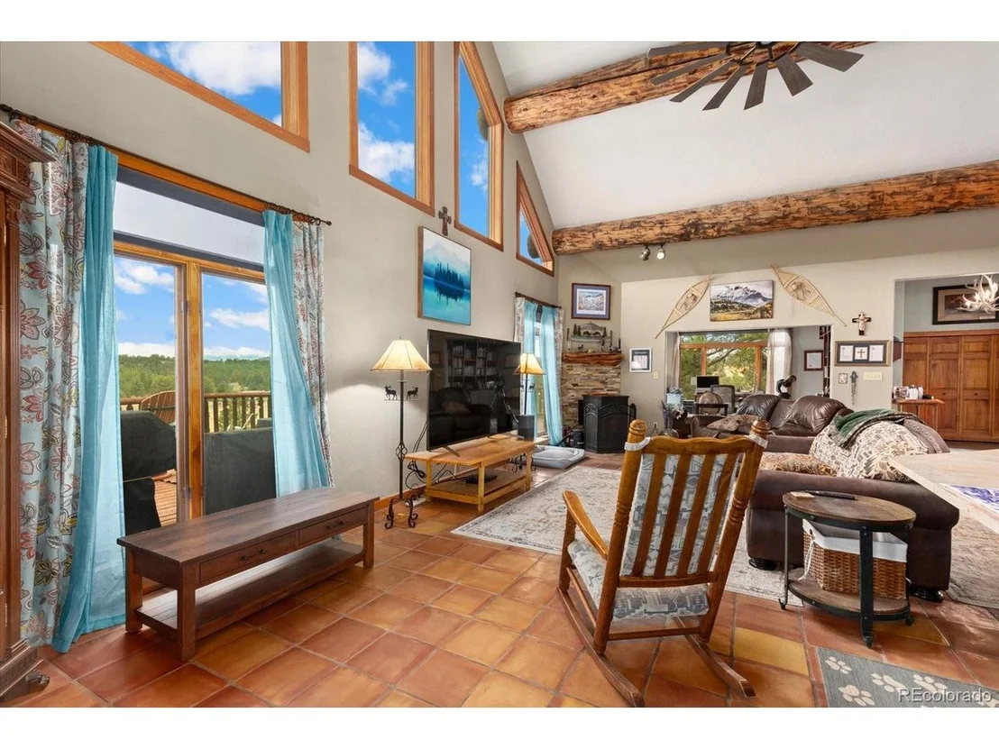 Photo of 40 Bear Ridge Rd