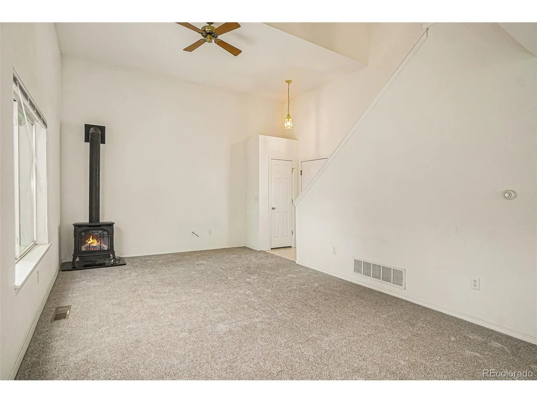 Photo of 6520 Stagecoach Ave