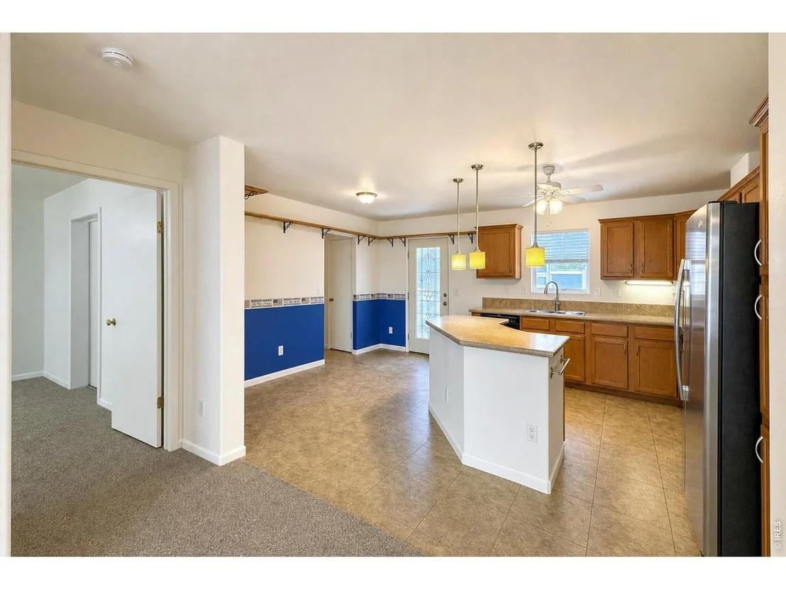 Photo of 7900 Mountain View Dr