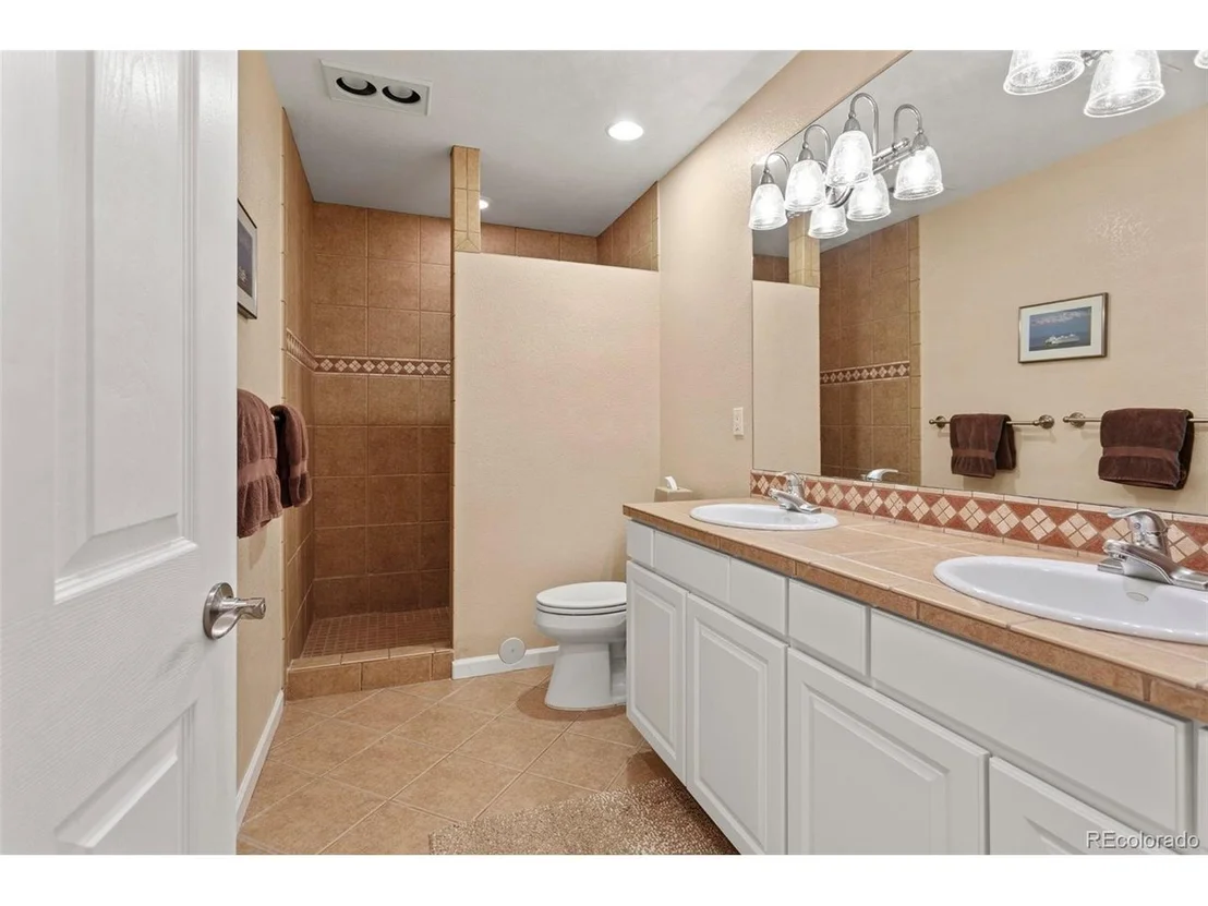 Photo of 1785 Vernon Ln