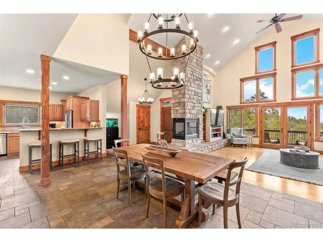 Photo of 11272 Belle Meade Dr