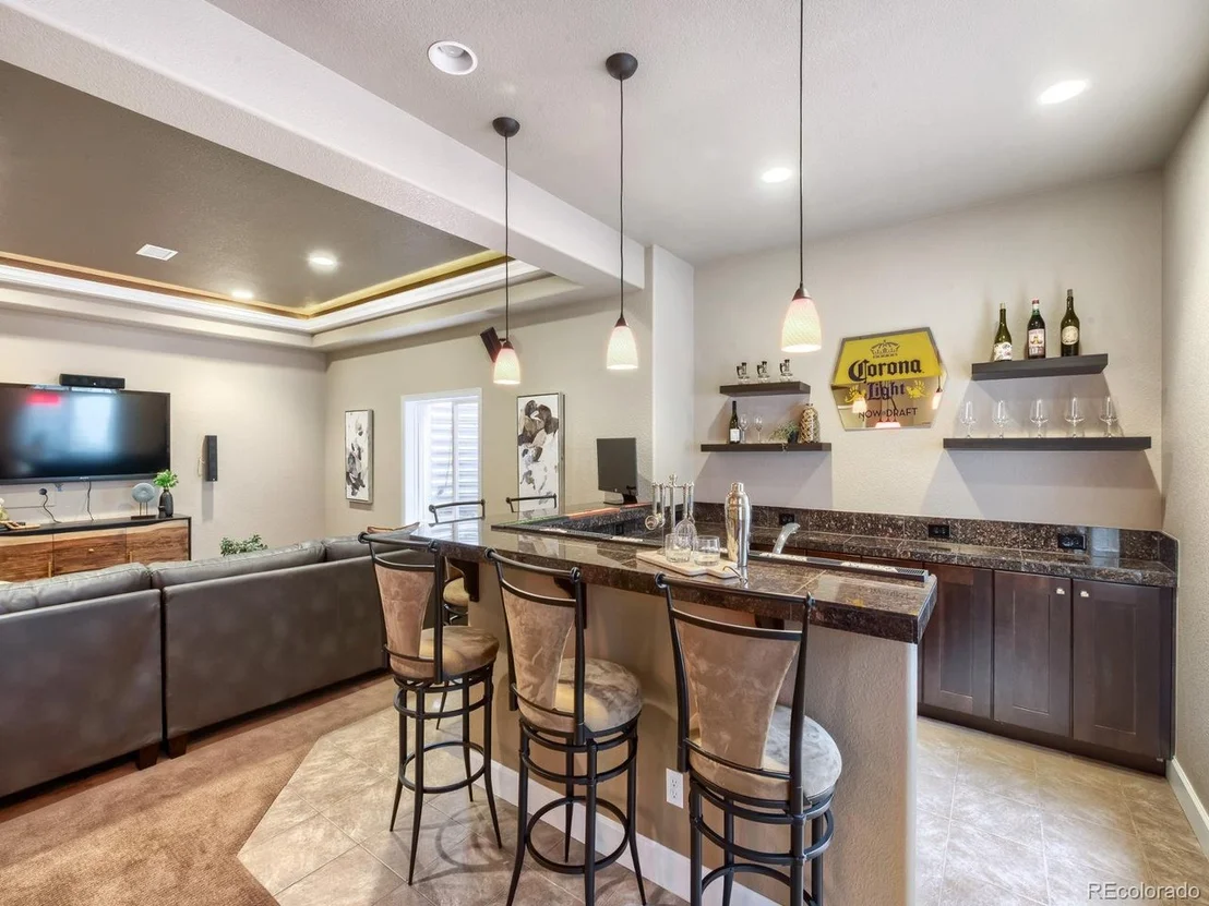 Photo of 11039 Valleybrook Cir