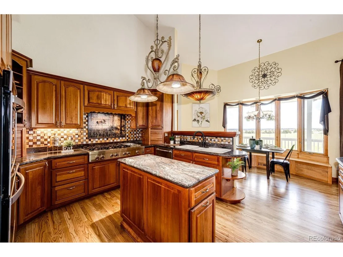 Photo of 1473 Tomichi Dr