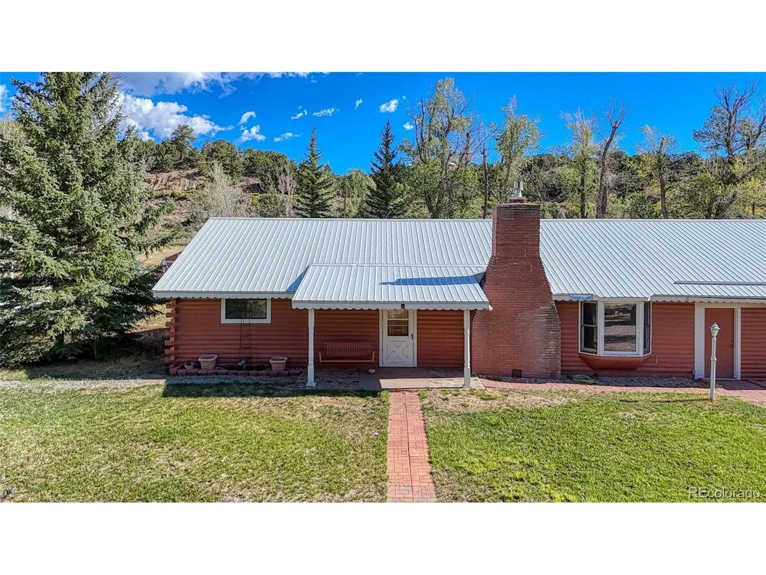 Photo of 17105 County Road 220