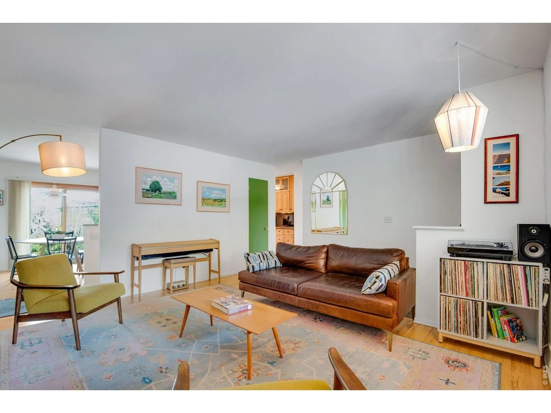 Photo of 1010 Hartford Dr