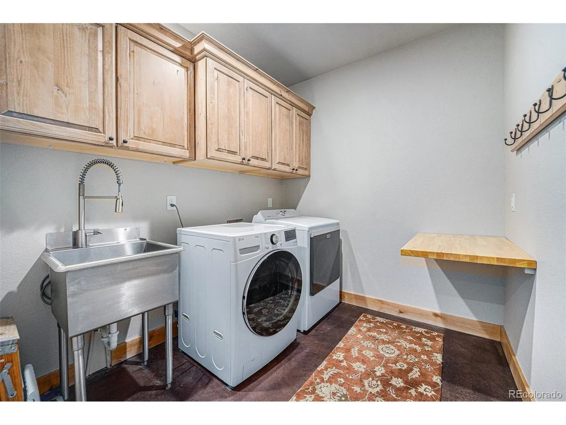 Photo of 342 Crescent Lake Rd