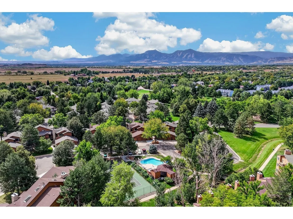 Photo of 6217 Willow Ln