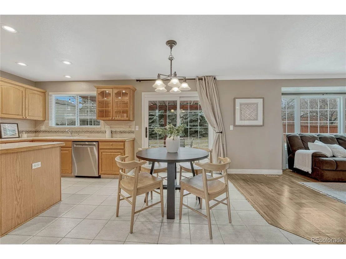Photo of 16350 Hedgeway Dr
