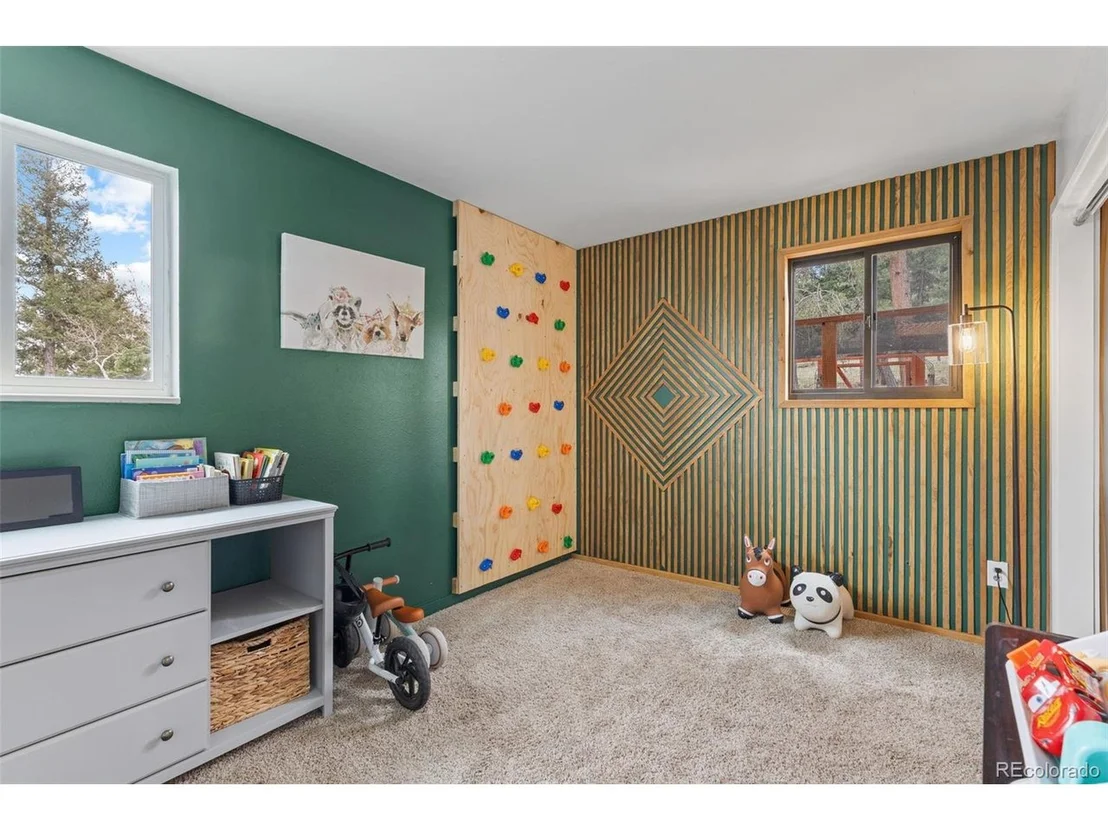 Photo of 518 Pine Dr