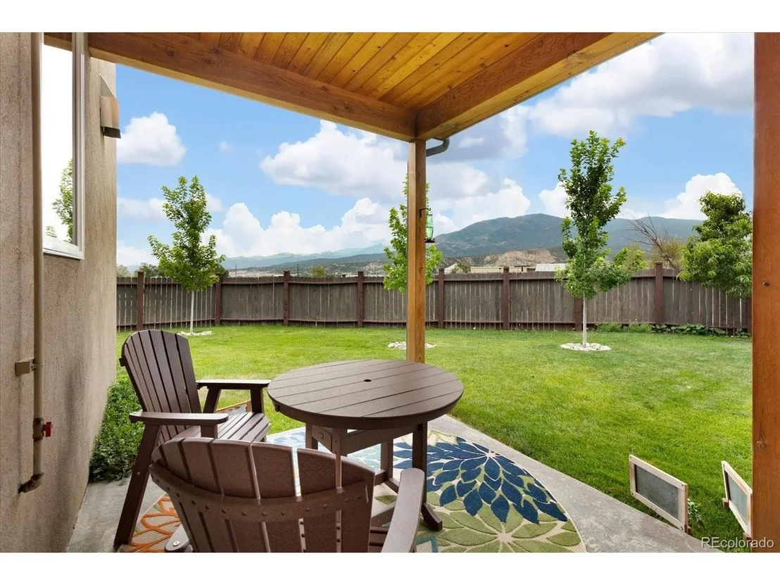 Photo of 7670 Meadowlark Ln