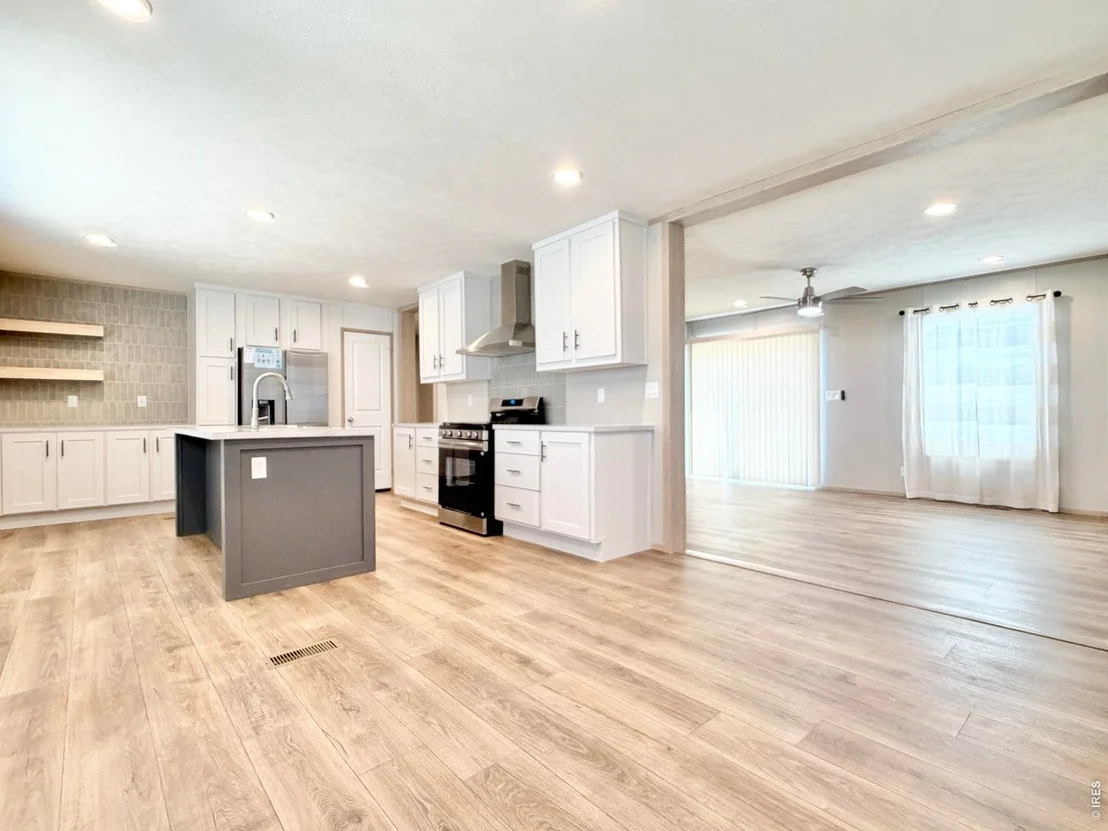 Photo of 41876 County Road 80