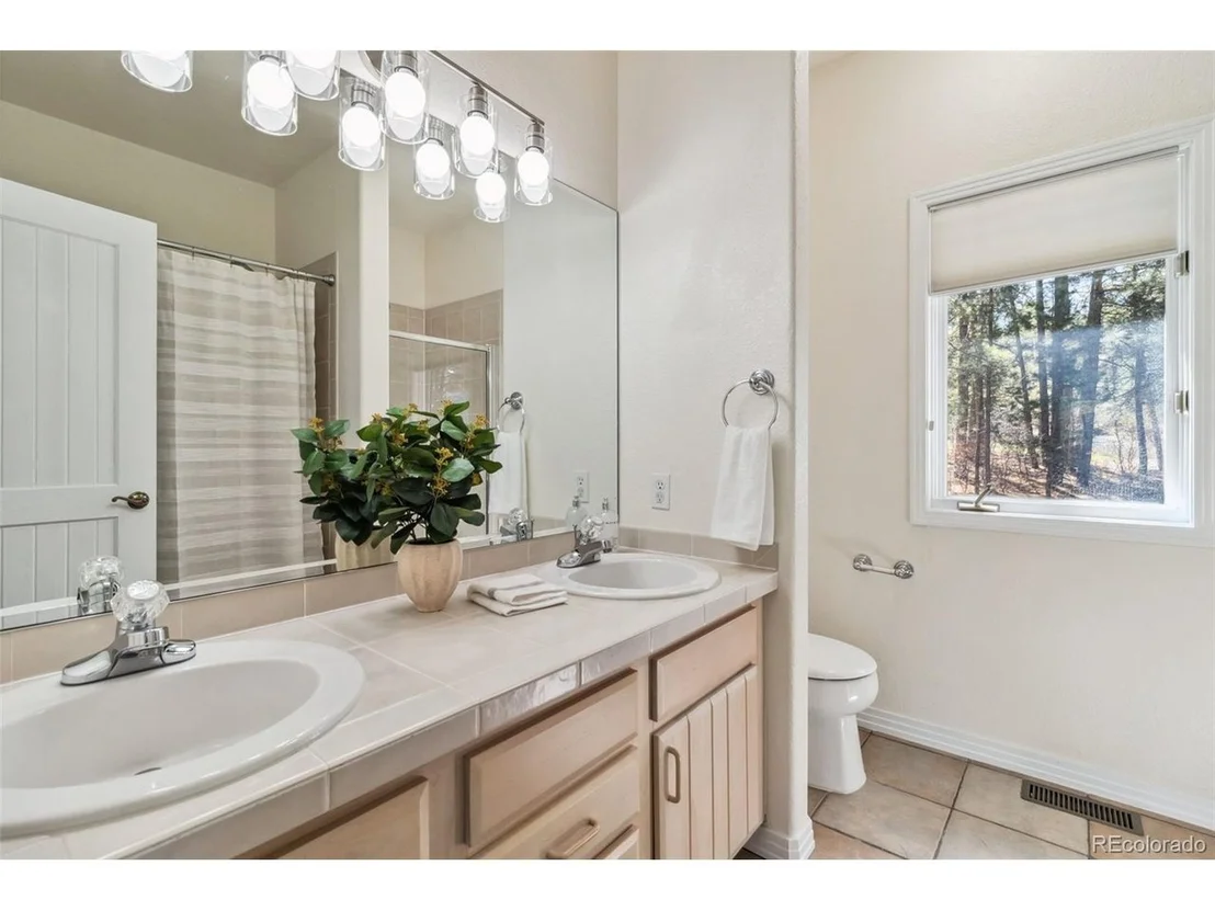 Photo of 1653 Gore Dr