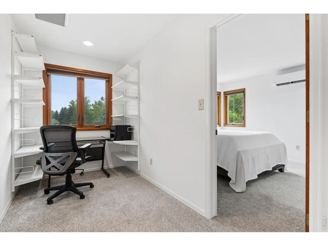 Photo of 6852 Peppertree Dr