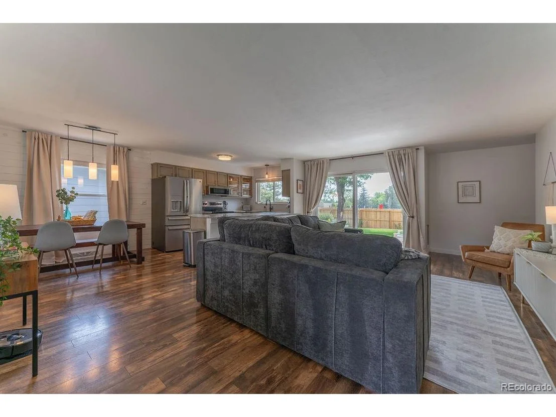 Photo of 6588 Zang Cir