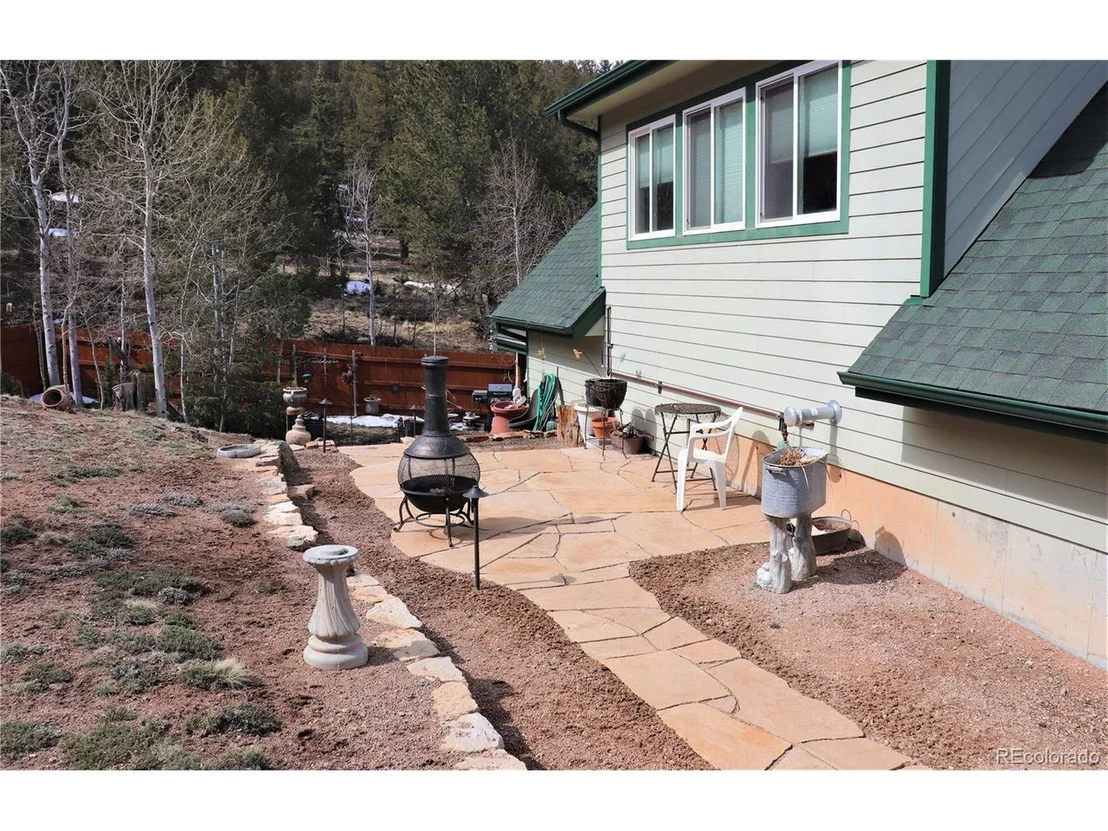 Photo of 1553 Bridle Path