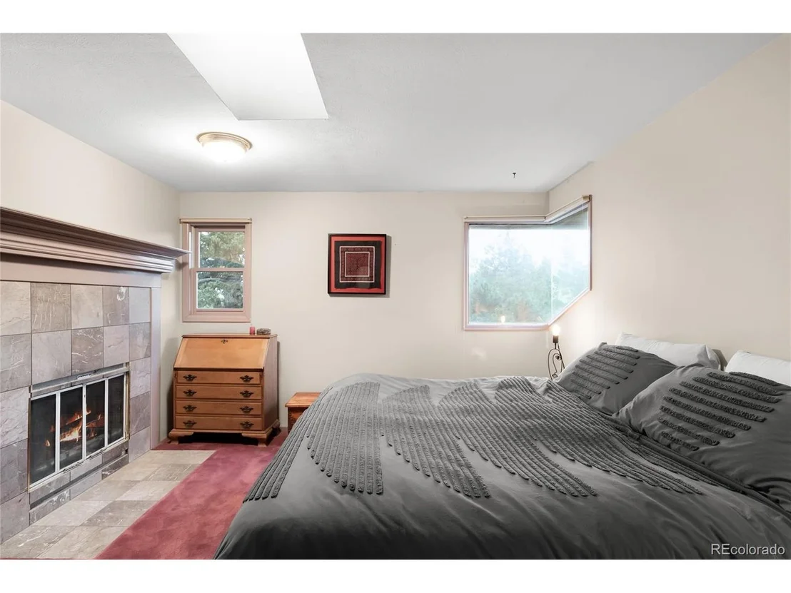 Photo of 394 Deer Trail Cir